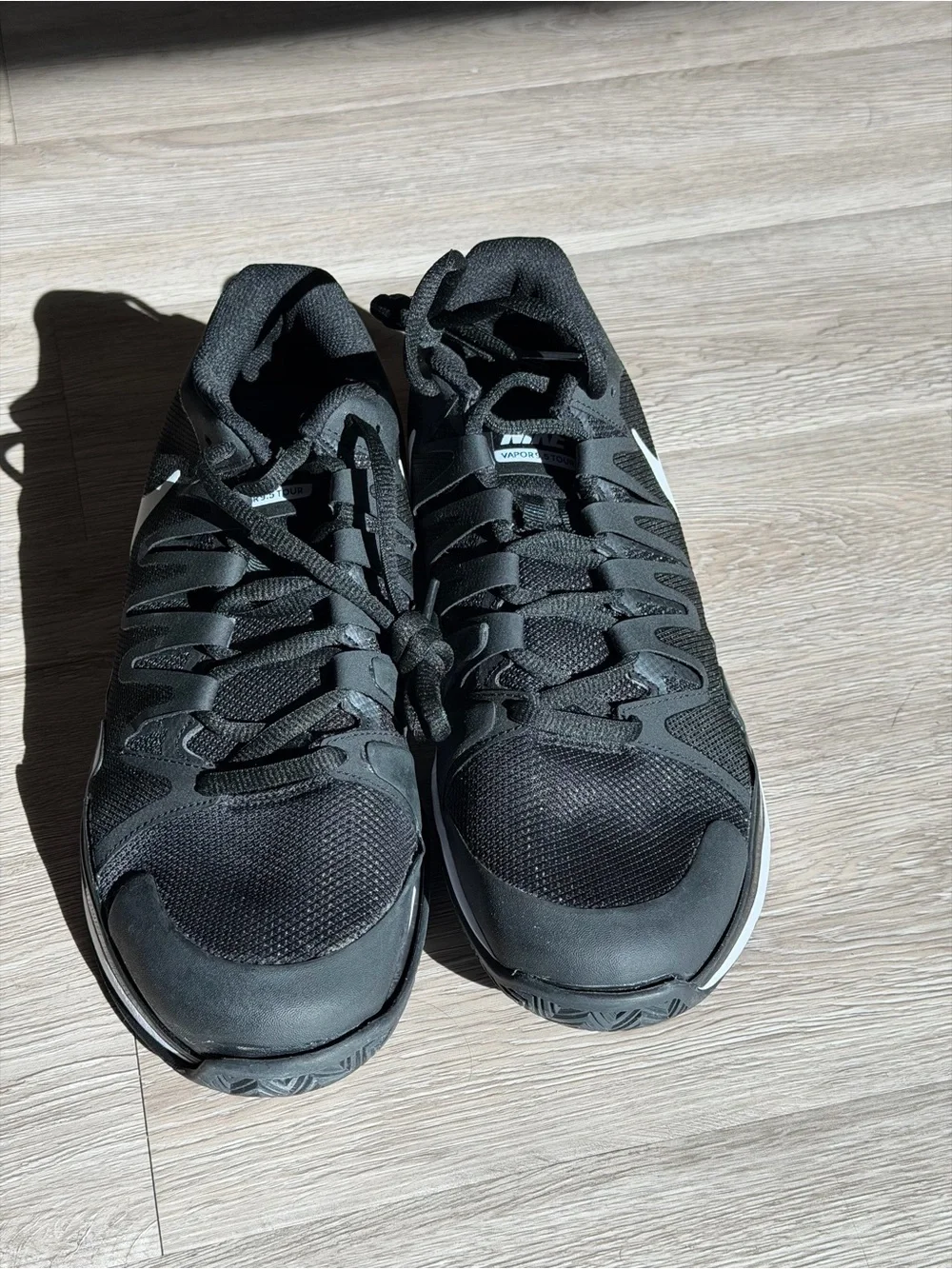 Nike Federer Zoom Vapor 9.5 Tour Black Tennis Shoes